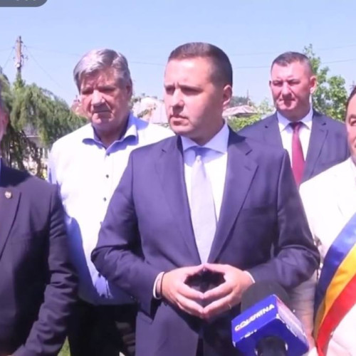 Negocierile pentru formarea unui nou guvern în România continuă, cu accent pe stabilirea măsurilor bugetare pentru reducerea deficitului și pe crearea unui program comun de guvernare. Potrivit damboviteanul.com, totodată, se negociază un acord politic între partidele parlamentare implicate, pentru a se ajunge la un pact de cooperare. Echipe tehnice formate din reprezentanți ai partidelor pro-europene și ai minorităților naționale lucrează intens pentru a propune ajustări fiscale clare, potrivit sursei citate.