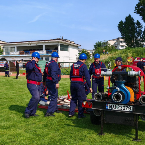 Concursurile regionale ale serviciilor voluntare și private pentru situații de urgență s-au desfășurat pe 1 iunie pe Stadionul Moldova, potrivit monitorulneamt.ro. La eveniment au participat salvatori din municipiul Roman și din mai multe comune din județ, precum Bahna, Bara, Boghicea, Botesti, Bozieni, Gadinti, Gheraesti, Horia, Icusesti, Pancesti, Poienari, Sabaoani, Secuieni, Stanita și Tamaseni.