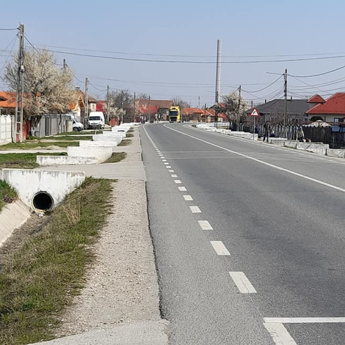 Prețurile pentru apa și canalizare din Dragăuști au stârnit nemulțumiri, potrivit unor surse citate de asingerj.ro. Fostul primar al comunei, Vasile Mosoiu, contestă tarifele actuale, considerând că acestea sunt mult prea mari pentru localnici.