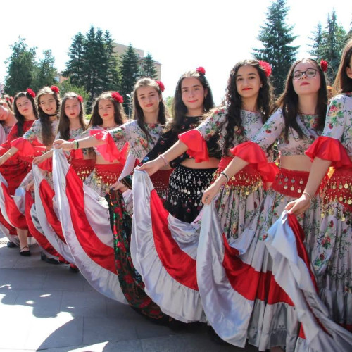 Expozitia „Altite dambovitene” a celebrat diversitatea culturală în cadrul Zilelor Județului Dâmbovița