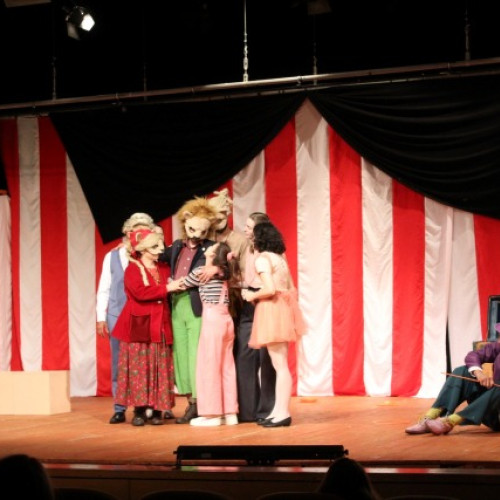 Concurs de desene pentru copii și tineri, organizat de comunitatea iubitorilor de teatru din Brașov