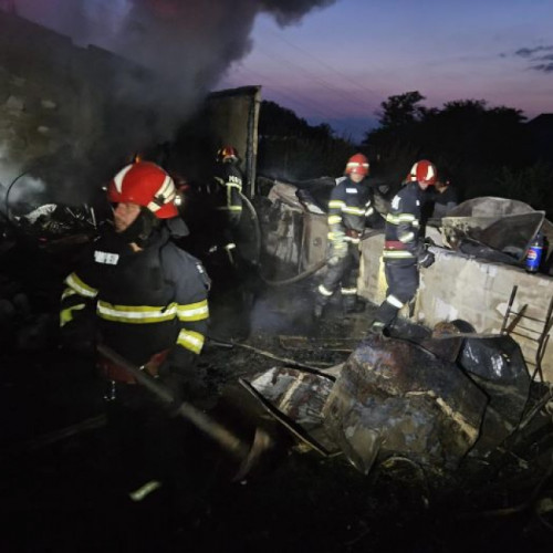 Incendiu puternic în Galați: o hală din Vânători, distrusă de flăcări