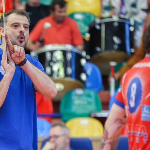 Echipa națională masculină de volei și-a încheiat perioada de pregătire din această vară, marcând finalul unei etape importante pentru lot. Potrivit unui interviu cu selecționerul Sergiu Stancu, antrenor și al echipei CSM Arcada Galați, această perioadă a fost una plină de activitate și se vede clar potențialul jucătorilor pentru competițiile viitoare.