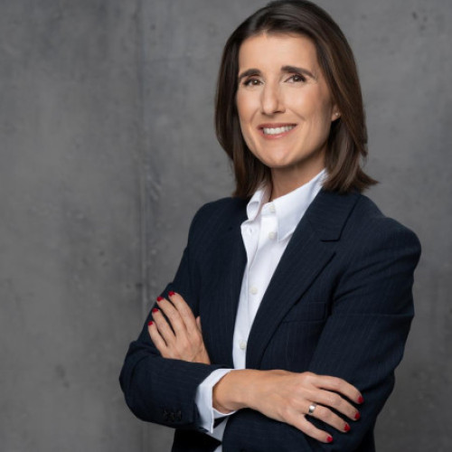 Philip Morris Romania și-a schimbat conducerea, potrivit digi24.ro. Compania a numit-o pe Carmina Fuste în funcția de director general, iar aceasta a preluat mandatul de la Mircea Scaunasu, care a fost numit Vice President Commercialization Heat Not Burn la nivel global în cadrul Philip Morris International. Fuste are o experiență de peste 24 de ani în companie, fiind specializată atât în vânzări, cât și în crearea de ecosisteme digitale. În perioada 2022-2025, a ocupat poziția de director general în Insulele Canare.