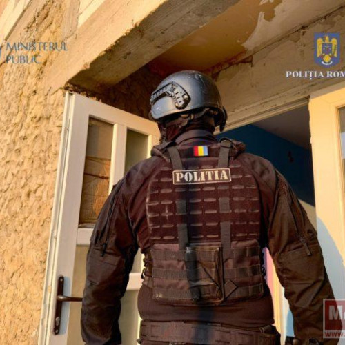 Percheziții în Botoșani în cadrul operațiunii „Jupiter” pentru combaterea traficului ilegal cu arme