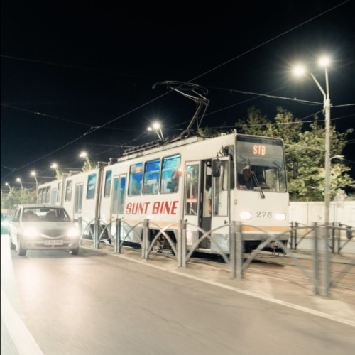 Tramvai transformate într-un spațiu de petrecere în centrul orașului