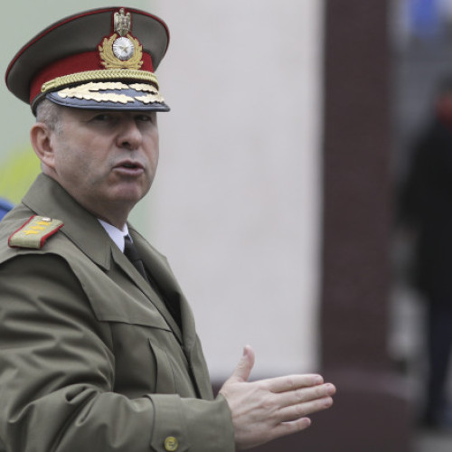 Generalul în rezervă Cătălin Zisu, anchetat de DNA într-un nou dosar de corupție, este acuzat de concesionarea ilegală a unor locuri de veci din cimitirul militar Ghencea, potrivit digi24.ro. În același dosar sunt implicați și alți ofițeri superiori, precum și subofițeri din Ministerul Apărării Naționale.