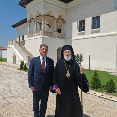 Moment emoționant la Potlogi: comemorare și evocare a semnificației Tratatului de la Trianon