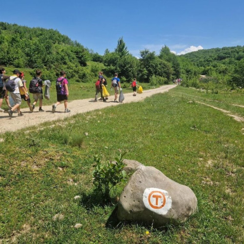 Elevi și școli din Transilvania învață despre respectul pentru natură pe Via Transilvanica