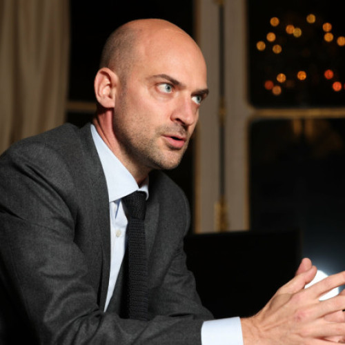 Franta intenționează să recunoască un stat palestinian, dar nu va face acest lucru singură, a declarat ministrul francez de externe Jean-Noel Barrot, cu câteva zile înainte de o conferință organizată la ONU pe această temă. Potrivit AFP, citată de AGERPRES, Barrot a afirmat: „Suntem hotărâți să o facem”. El a adăugat că scopul este de a „antrena mai multe țări și toate părțile implicate, în special Autoritatea Palestiniană și țările arabe”.