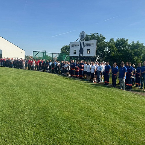 Concurs de pregătire pentru pompieri la Carei, cu participarea serviciilor voluntare și private