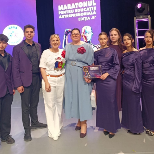 Două echipe de liceeni din județul Alba au reprezentat mândre comunitatea locală la etapa națională a Maratonului pentru Educație Antreprenorială, organizată de CONAF și desfășurată la București în data de 2 iunie. Potrivit alba24.ro, în competiție au participat 55 de echipe din întreaga țară.