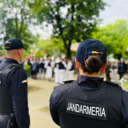 Jandarmii arădeni asigură ordinea publică în timpul minivacanței de Rusalii