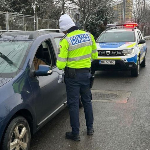 Șapte agenți de poliție din Bacau, trimiși în judecată pentru corupție