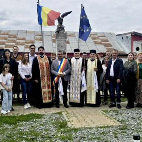 Primarul comunei Ciorogârla a adus omagiu eroilor la monumentul din localitate