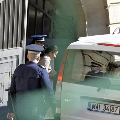 Sorina Pintea, fost ministru al Sănătății și fost manager al Spitalului Județean de Urgență Baia Mare, a fost dusă la Penitenciarul Gherla după ce a fost condamnată definitiv la închisoare. Potrivit newsbv.ro, aceasta a fost retinuta de polițiști din Tăuții Măgherăuș, după ce a fost emis un mandat de executare a pedepsei de către Tribunalul Cluj.