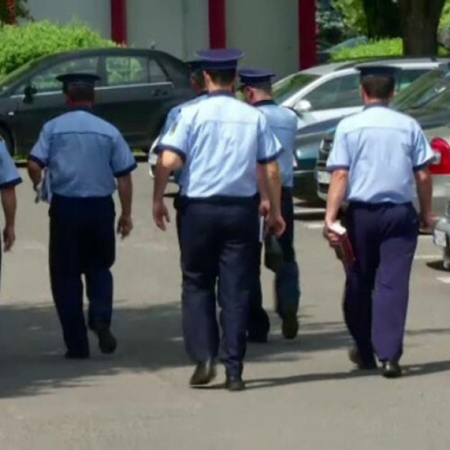 Aproximativ 200 de polițiști din județul Galați, conform site-ului viata-libera.ro, vor acționa zilnic pentru asigurarea siguranței în perioada sărbătorii Rusaliilor. Aceștia vor colabora cu alte structuri ale Ministerului Afacerilor Interne pentru a preveni incidentele și a menține ordinea în timpul manifestărilor religioase și recreative.