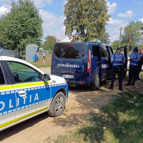 Percheziții la Botoșani într-un dosar privind documente false pentru autorizări