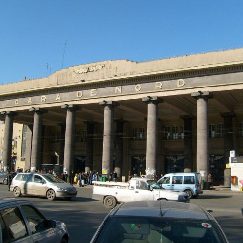 CFR Infrastructură a gestionat proiecte de modernizare a stațiilor de cale ferată în valoare de 273 de milioane de euro, conform informațiilor citate de newsbucuresti.ro. Dintre acestea, cea mai scumpă este reabilitarea stației CFR Gara de Nord din București, faza I, în valoare de 214 milioane de euro.