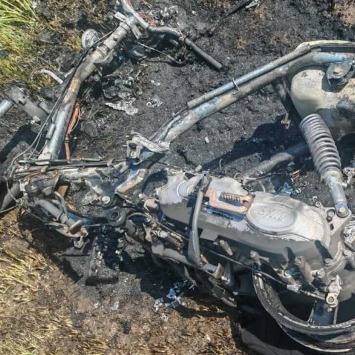 Motocicleta a ars în Sebeș, conform informațiilor publicate de alba24.ro, potrivit cărora incendiul s-a produs sâmbătă după-amiaza, în jurul orei 15:15, la ieșirea din oraș spre Daia Română.