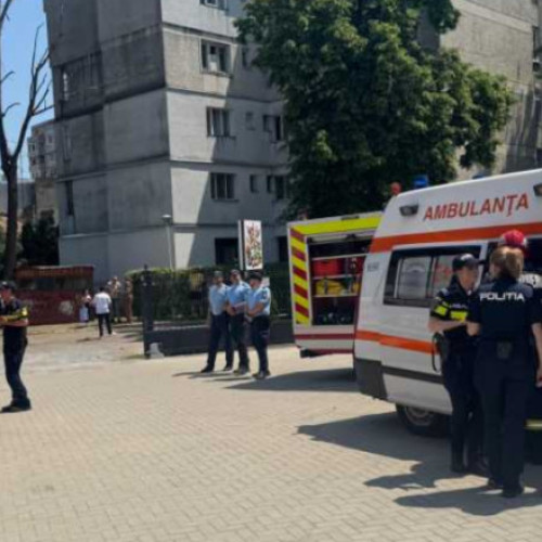 Tavanul unui loc de joacă din Botoșani s-a prăbușit, iar doi copii au ajuns la spital