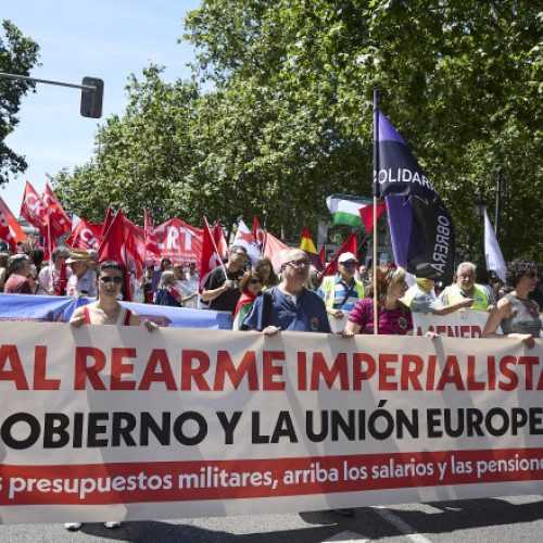 Manifestanți la Madrid protestează împotriva creșterii cheltuielilor militare și a reinarmării NATO