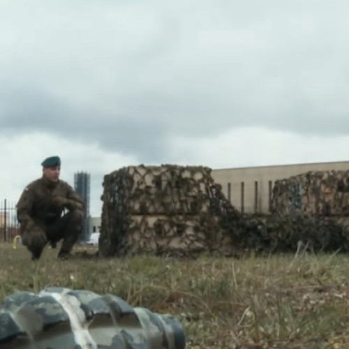 Europa începe să se rearmeze din cauza amenințărilor din partea Rusiei și a incertitudinilor legate de politicile SUA, conform digi24.ro. Potrivit experților, această cursă a remilitarizării va dura mult timp și ridică întrebări despre propria independență a continentului.