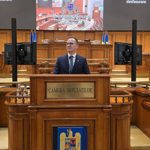 Risipa și ineficiența din sistemul public, precum și cheltuielile și sporurile nejustificate, au vulnerabilizat România și au generat nemulțumiri sociale, afirmă deputatul Aurelian Cotinescu, citat de damboviteanul.com. Potrivit politicianului, reforma trebuie să înceapă cu statul și clasa politică pentru a aduce țara pe o linie de stabilitate.