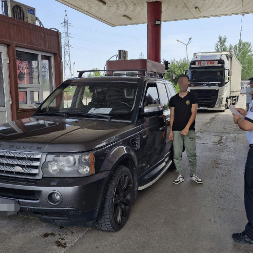 bărbat din republica moldova, cercetat pentru conducerea unui autoturism radiat în letonia