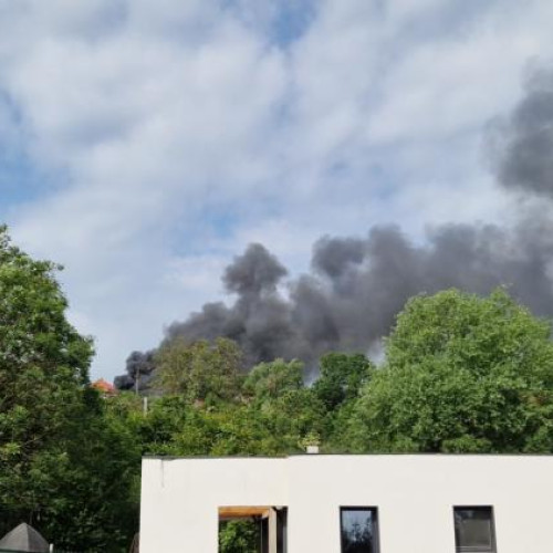 Incendiu la o casă din Feleacu, Cluj, în urma unei explozii puternice