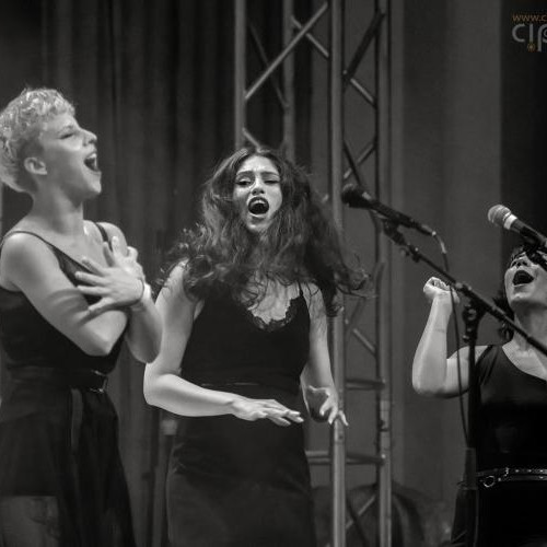 Trupa POWDERPUFF aduce o nouă perspectivă în scena muzicală din Cluj-Napoca