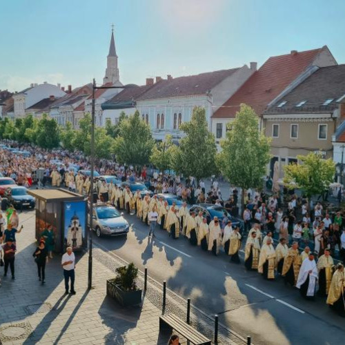 procesiune de rusalii la cluj: mii de credincioși participă la evenimentul anual