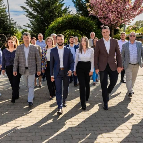 „Un an de când Vladut Niculae a fost reales primar la Aninoasa”