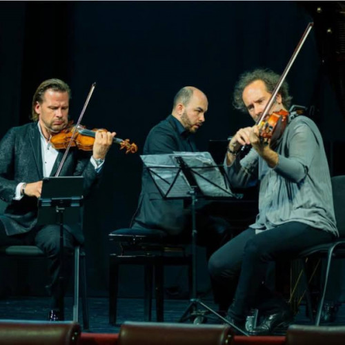 concert de muzică clasică la Universitatea "Dunărea de Jos" din Galați