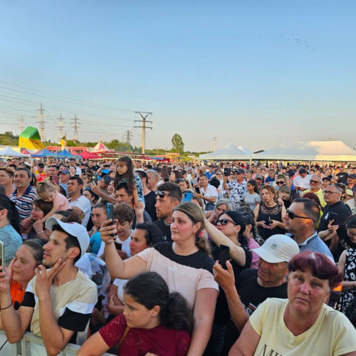 ulmi sărbătorește cu muzică și tradiție