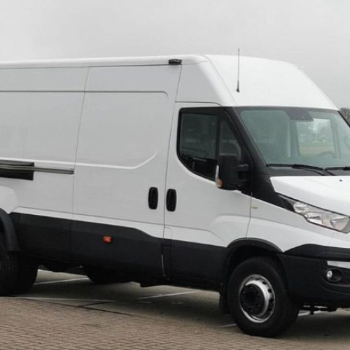 tecnologia moderna pentru transportul comercial usor: iveco daily in atentia antreprenorilor