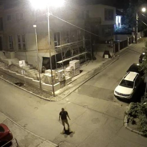 Tânăr aflat în dificultate a găsit un loc dificil dar totodată sigur pentru a se stabiliza, în Cluj