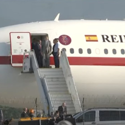Regele Spaniei, Felipe al VI-lea, a sosit în România și a aterizat la Sibiu