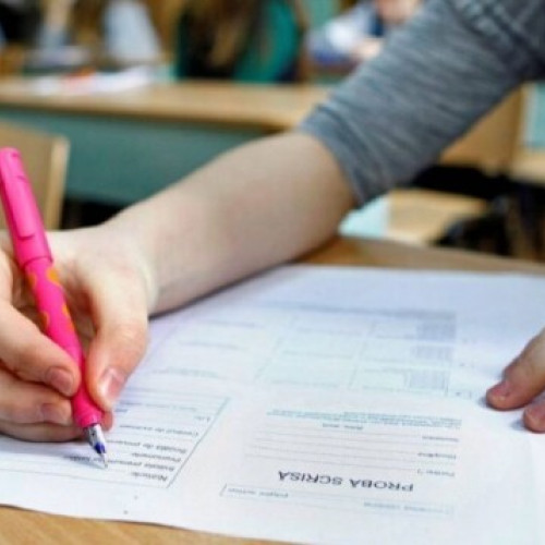Începe examenul de bacalaureat 2025 la limba română