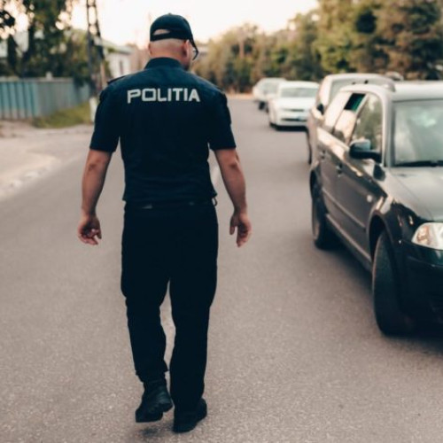 Bărbat prins conducând fără permis și cu identitate falsă în Botoșani