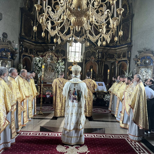 Mitropolitul Moldovei și Bucovinei a oficiat o slujbă în Botoșani