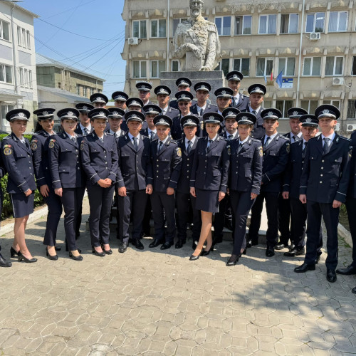 Treizece noi polițiști, angrenați în serviciul comunității botoșănene