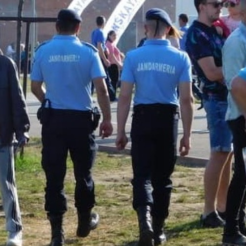 Jandarmii botoșăneni au confiscat 80 de pachete de țigări de contrabandă în centrul municipiului