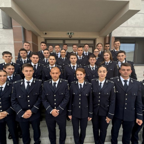 Tineri absolvenți ai școlii de poliție, admiși în cadrul IPJ Arad