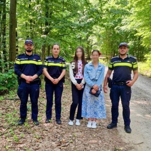 Adolescente rătăcite în pădure din comuna Răchitoasa, județul Bacău