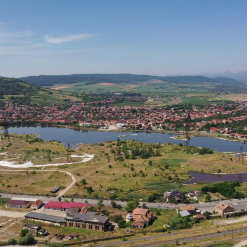 Parcometrele din Ocna Mureș devin funcționale și stabilesc tarife pentru parcări