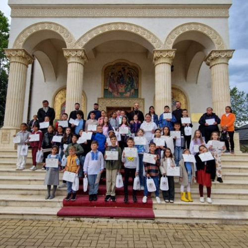 protestație în fața primăriei din Otopeni pentru transparență și implicare locală