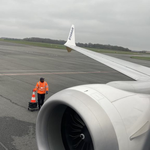 noi reguli pentru calatoria cu avionul din 2026: UE introduce reguli mai stricte privind lichidele și sistemul ETIAS