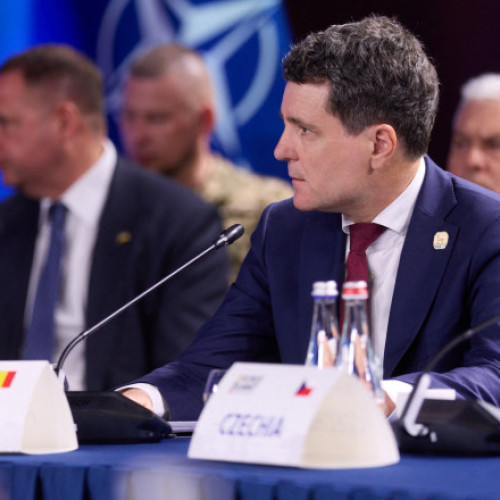 majoritatea românilor cred că reprezentarea României în plan extern se va îmbunătăți odată cu alegerea lui Nicușor Dan în funcția de președinte, potrivit unui sondaj realizat de INSCOP Research pentru digi24.ro. Cercetarea, efectuată între 26 și 30 mai 2025, indică faptul că peste două treimi dintre respondenți au o viziune echilibrată asupra rolului viitor al președintelui în politica externă.