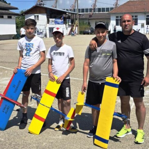 ultimele medalii pentru vrancea la concursul național de modelism "memorialul henri coandă"